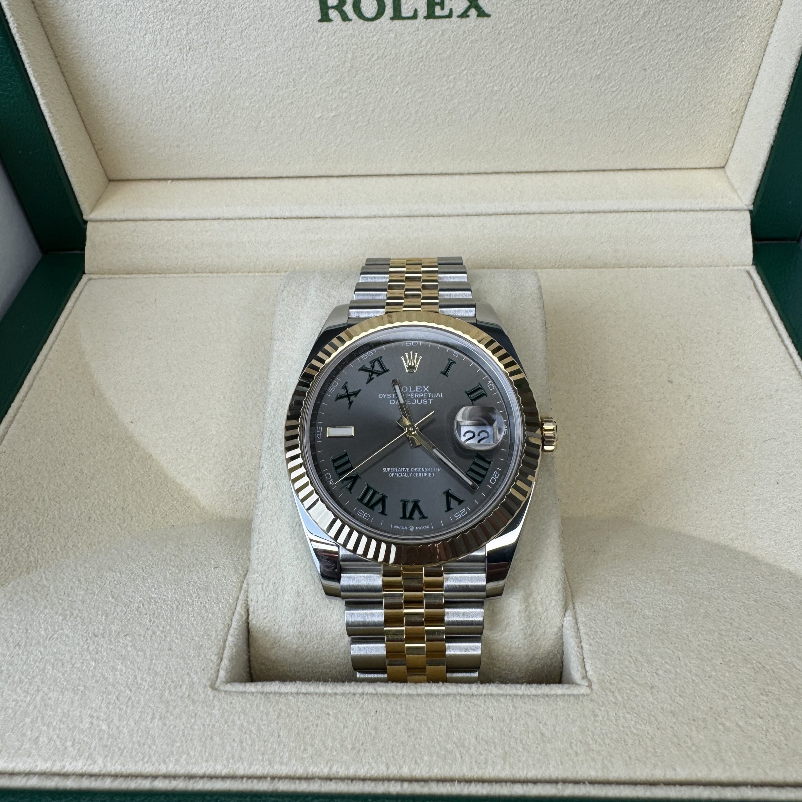 Rolex Datejust 41 126333 Wimbledon Dial