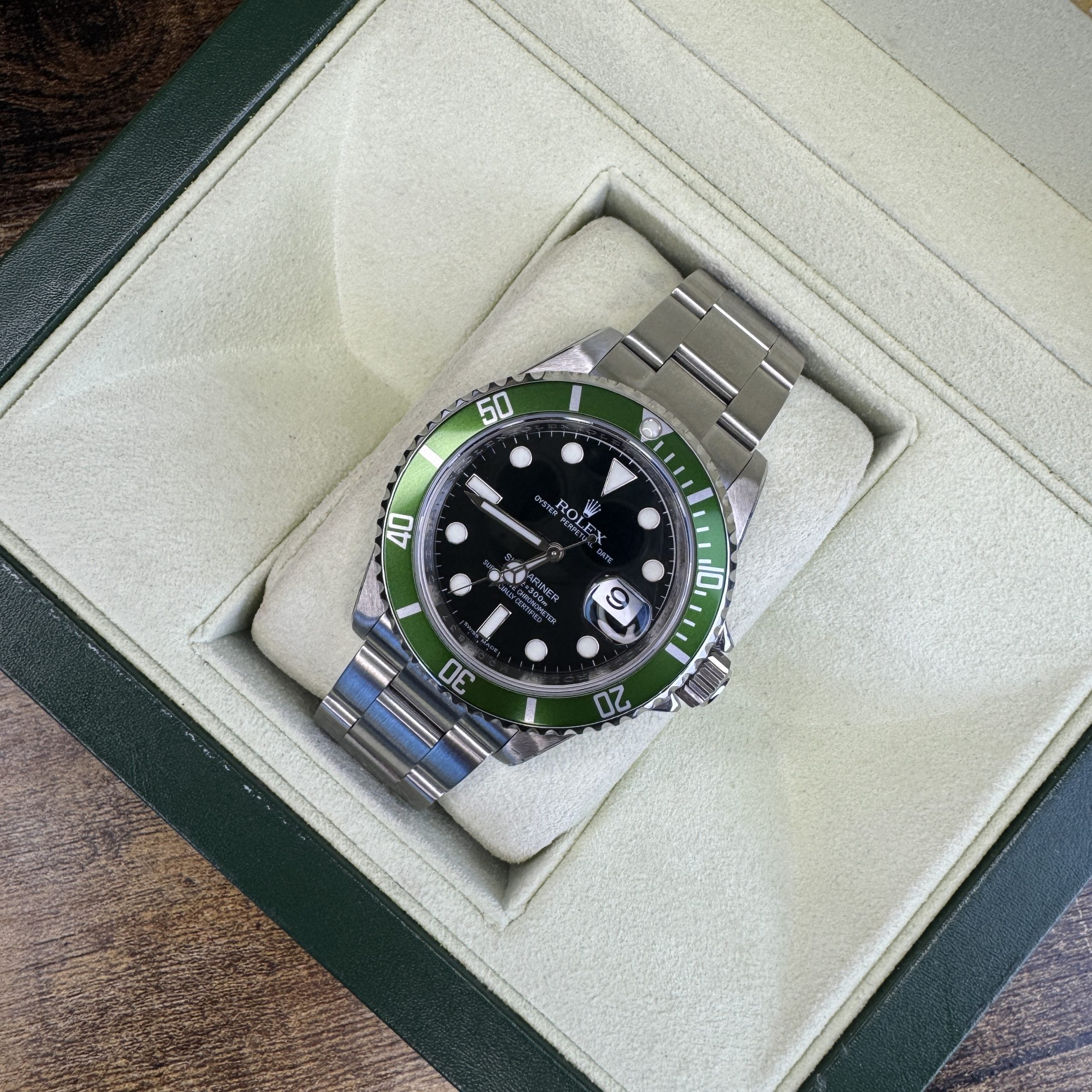 Rolex Submariner 'Kermit' Black Dial Green Bezel 16610LV