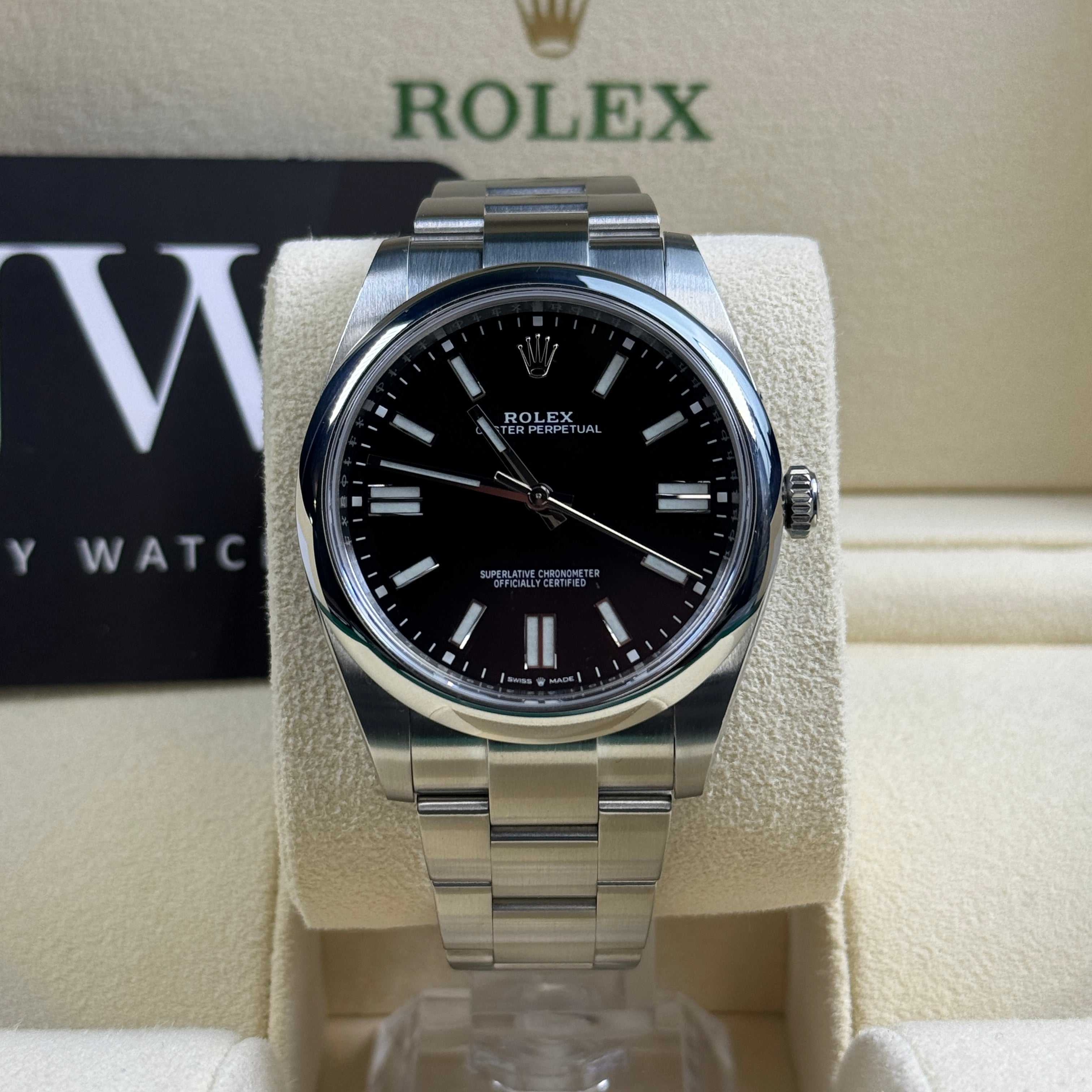 Rolex Oyster Perpetual 41 124300 Black Dial 2021