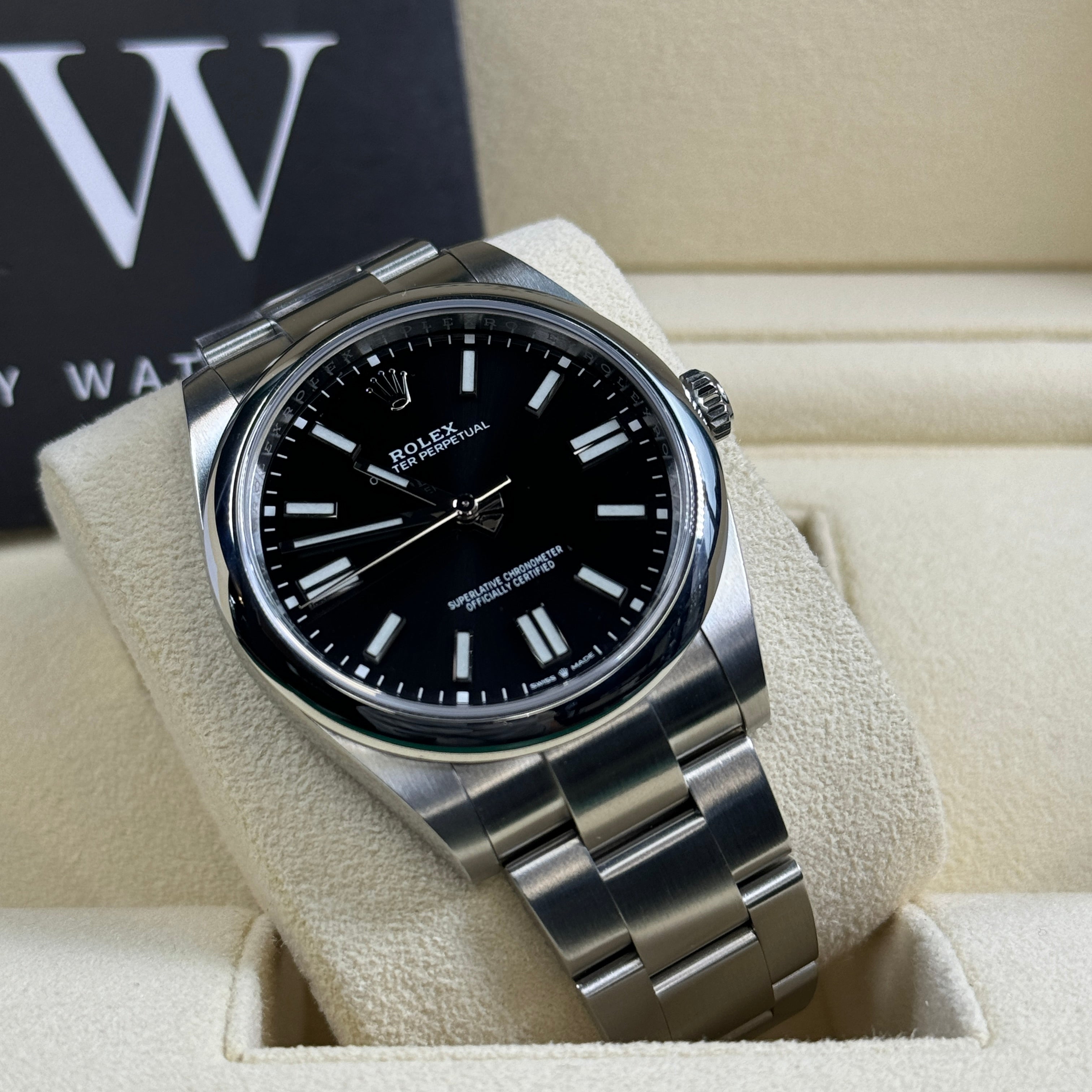 Rolex Oyster Perpetual 41 124300 Black Dial 2021