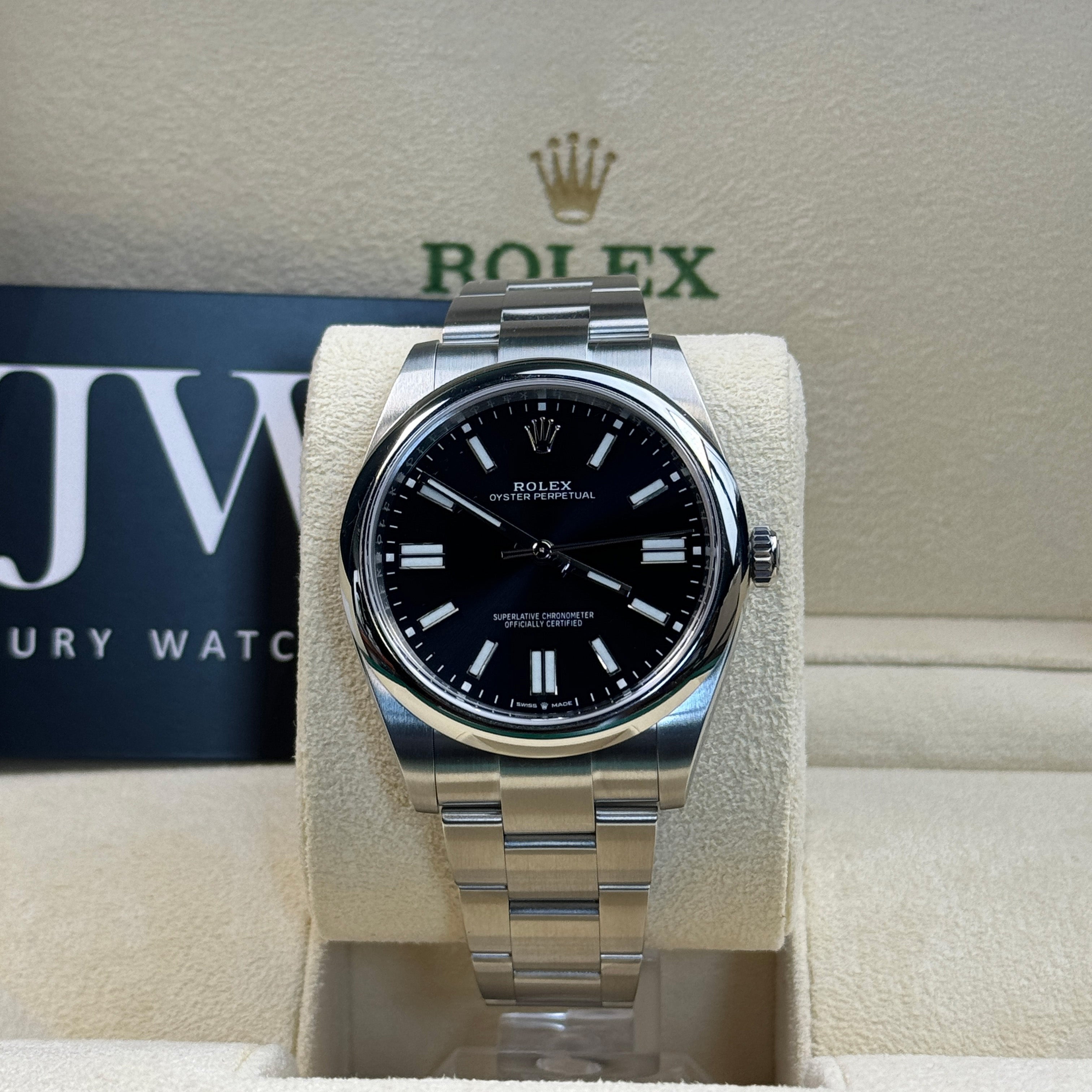 Rolex Oyster Perpetual 41 124300 Black Dial 2024