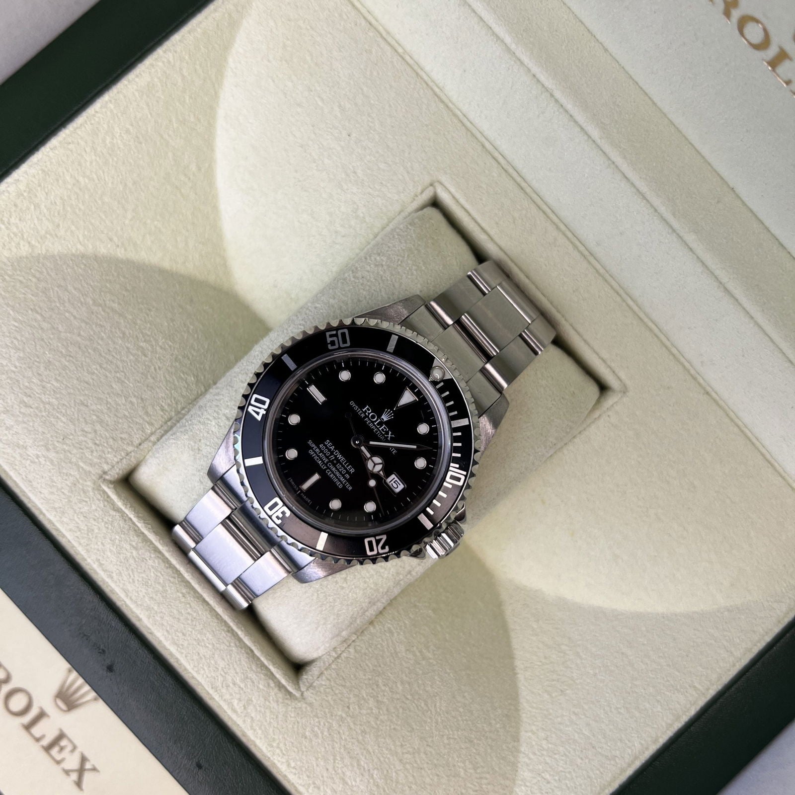 Rolex Sea-Dweller 16600 - JJW Watches